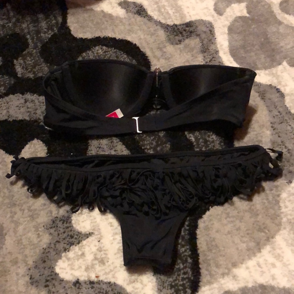 Two Piece Bikini Set - image 3